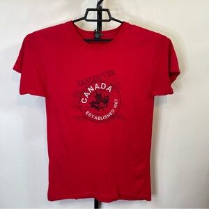 M&O Gold Vancouver Canada Short Sleeve Shirt Size Small Women’s